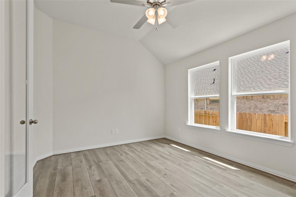 114 Mockingbird Trails Drive, Willis, Texas image 32