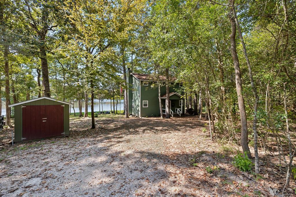 565 Sherwood Forest Drive, Woodville, Texas image 4