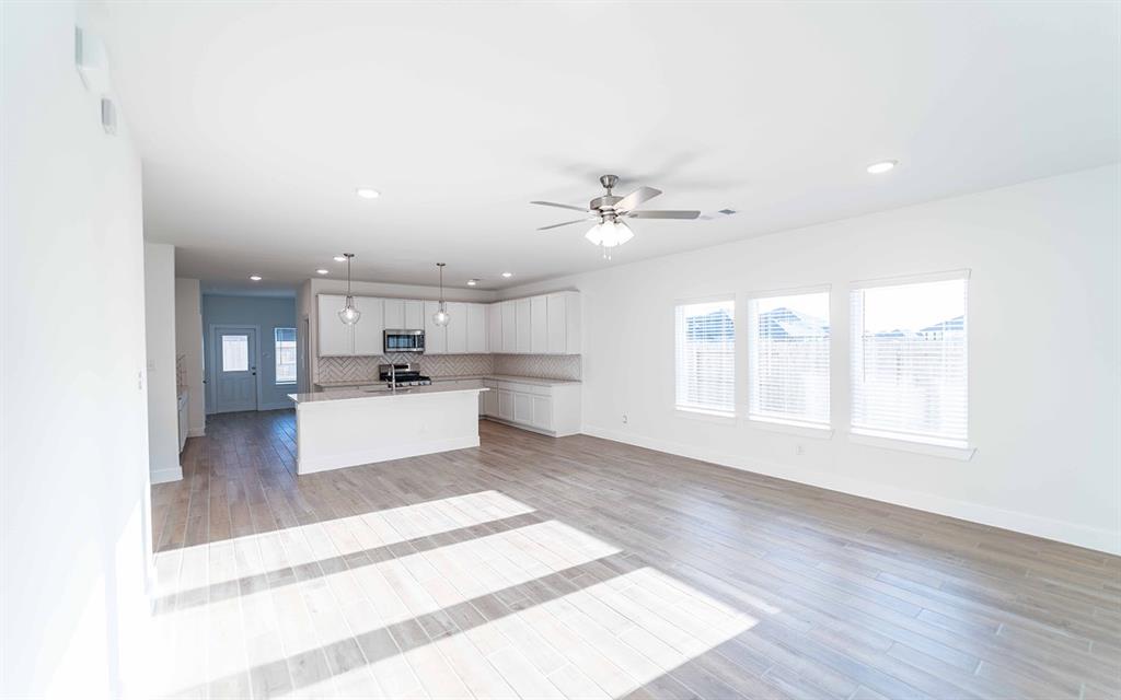 646 Escondido Drive, Dayton, Texas image 3