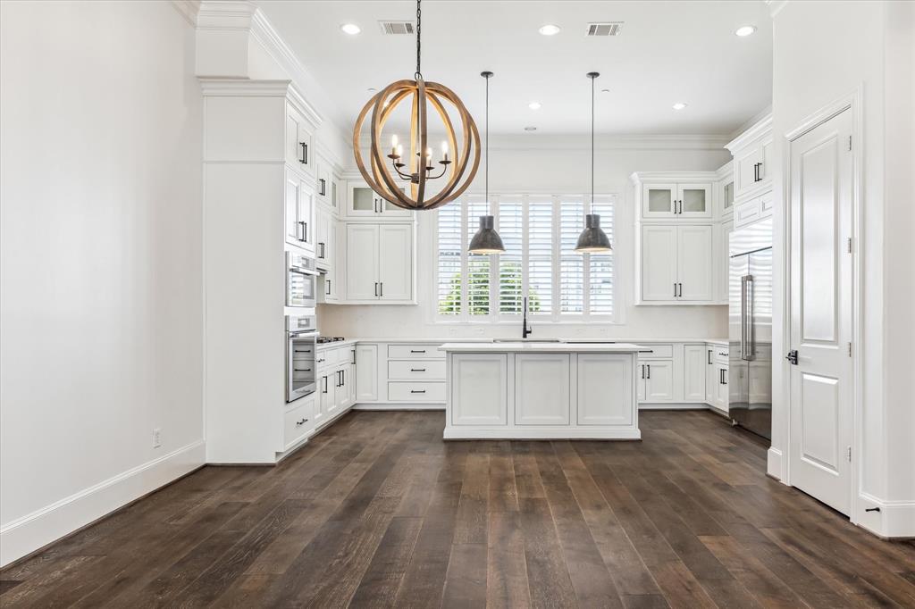 3850 Glen Arbor Drive, Houston, Texas image 9