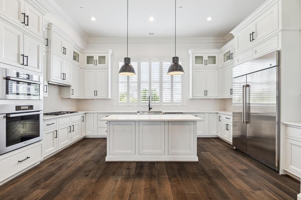 3850 Glen Arbor Drive, Houston, Texas image 13