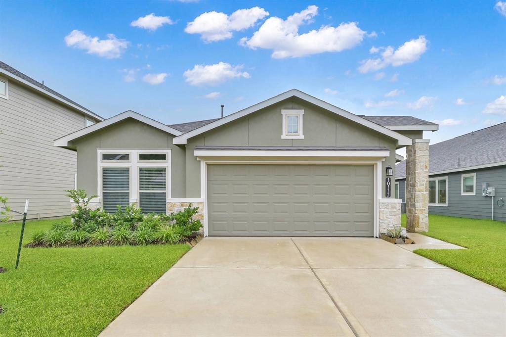 10111 Basil Beebalm Trail, Magnolia, Texas image 1