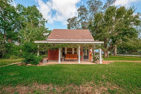 614 Clear Lake Road Kemah TX 77565
