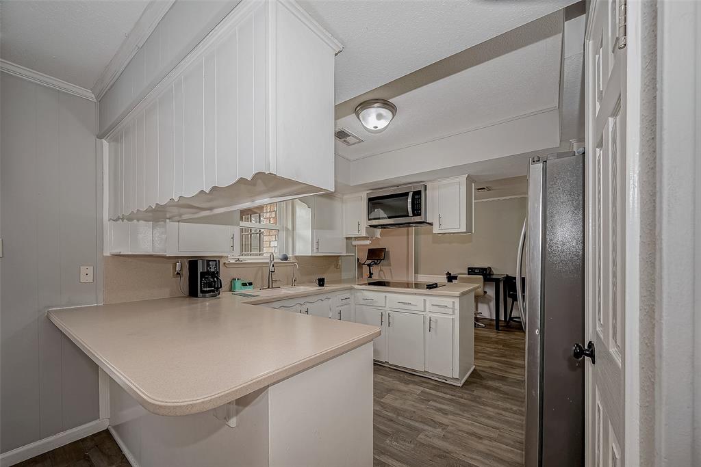 7259 Shady Arbor Lane, Houston, Texas image 10