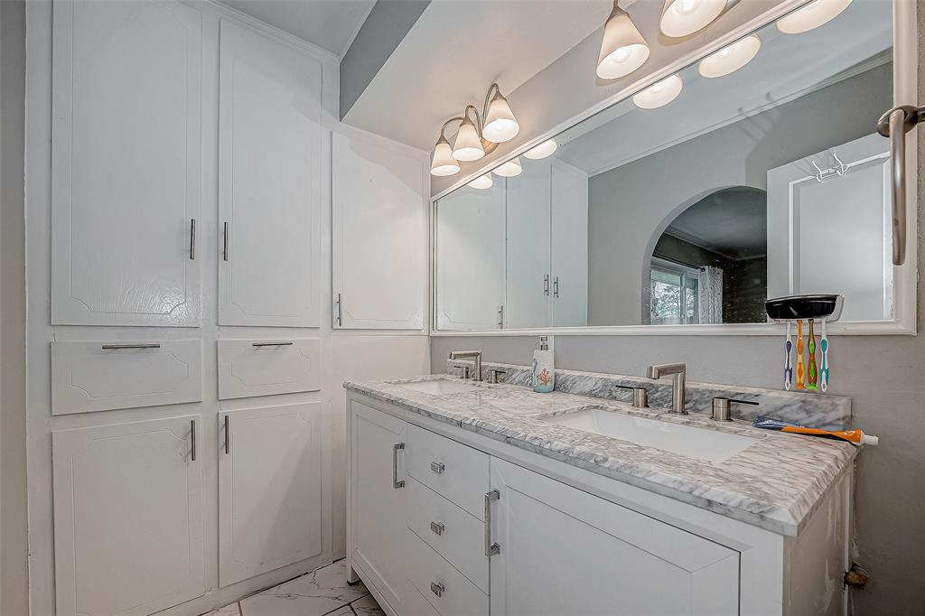 7259 Shady Arbor Lane, Houston, Texas image 19