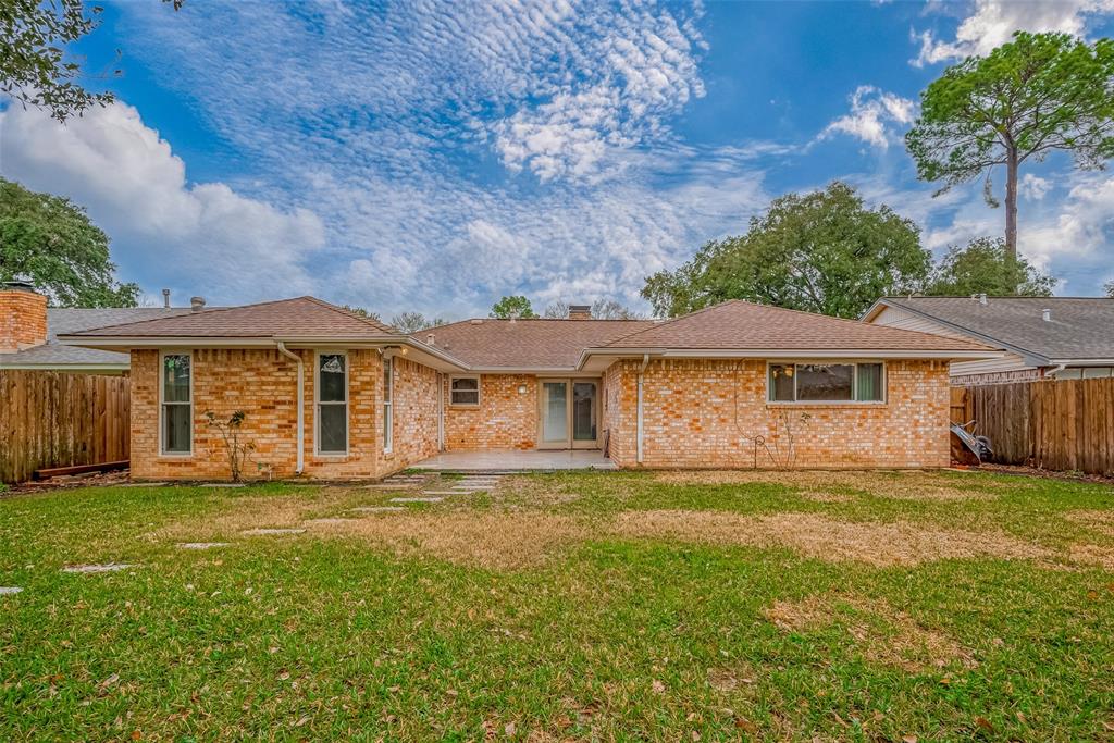 7259 Shady Arbor Lane, Houston, Texas image 31