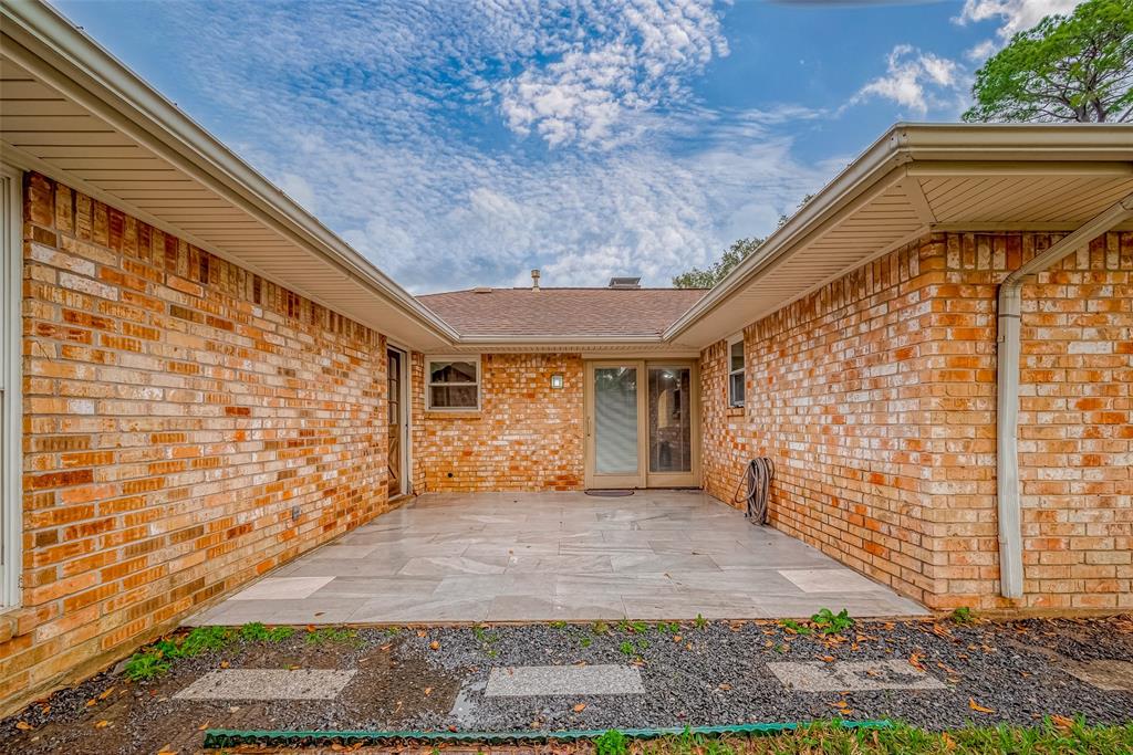 7259 Shady Arbor Lane, Houston, Texas image 28