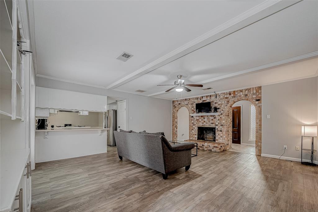 7259 Shady Arbor Lane, Houston, Texas image 8