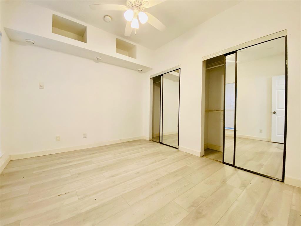 10855 Meadowglen Lane #916, Houston, Texas image 4