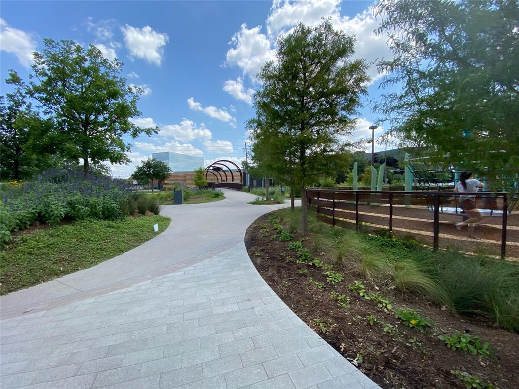 10855 Meadowglen Lane #916, Houston, Texas image 18