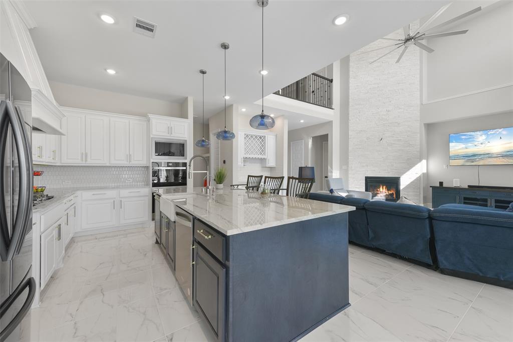 4907 Olive Province Lane, Manvel, Texas image 12