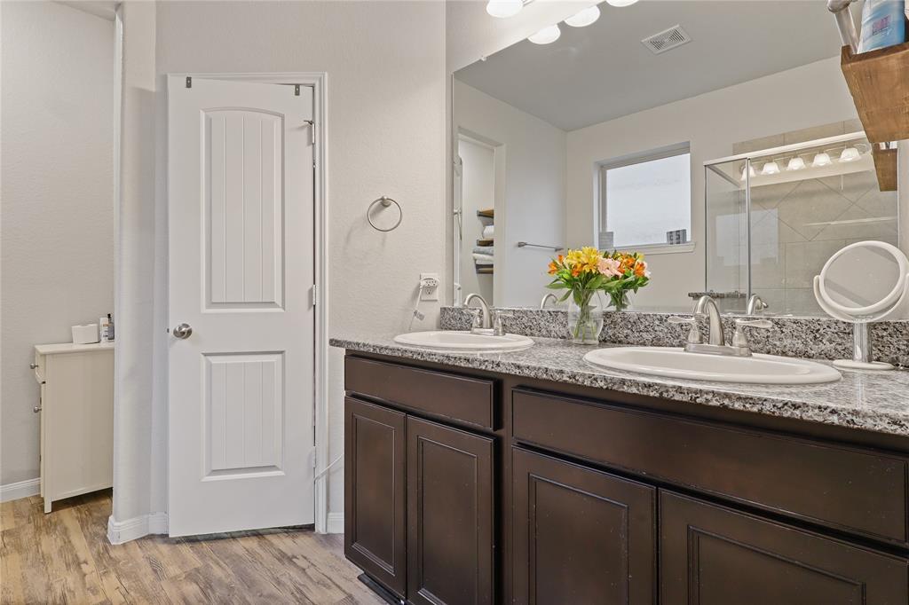 2225 Windy Sail Drive, Texas City, Texas image 7