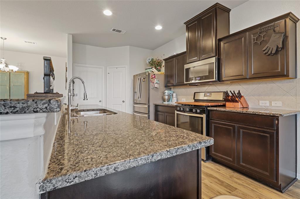 2225 Windy Sail Drive, Texas City, Texas image 11
