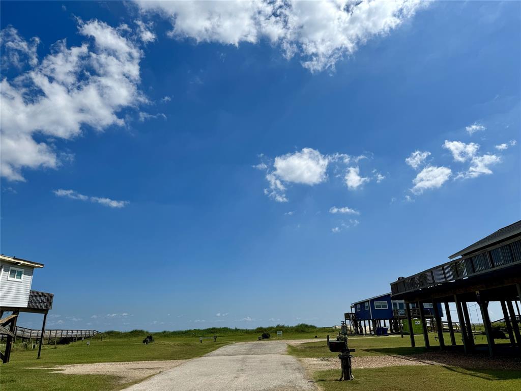 118 Nesmith Place, Surfside Beach, Texas image 6