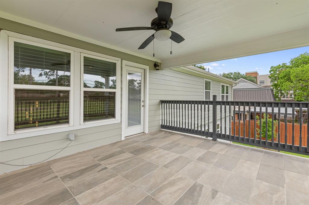 1015 Gardendale Drive, Houston, Texas image 28