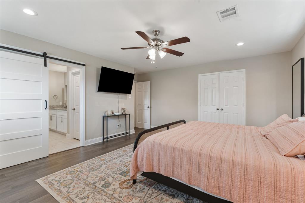 1015 Gardendale Drive, Houston, Texas image 14