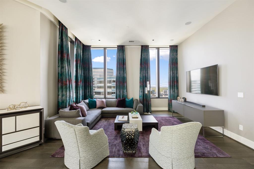 1409 Post Oak Boulevard #2702, Houston, Texas image 3