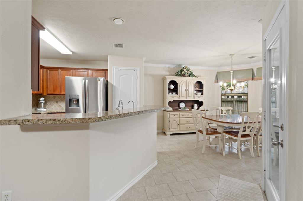 12909 Victoria Regina Drive, Montgomery, Texas image 7