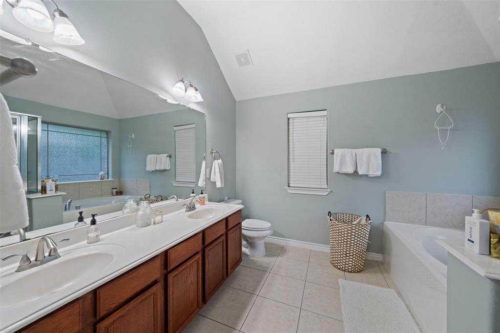 12909 Victoria Regina Drive, Montgomery, Texas image 13
