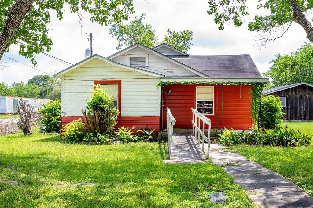 1201 Avenue C, Bay City, Texas image 2