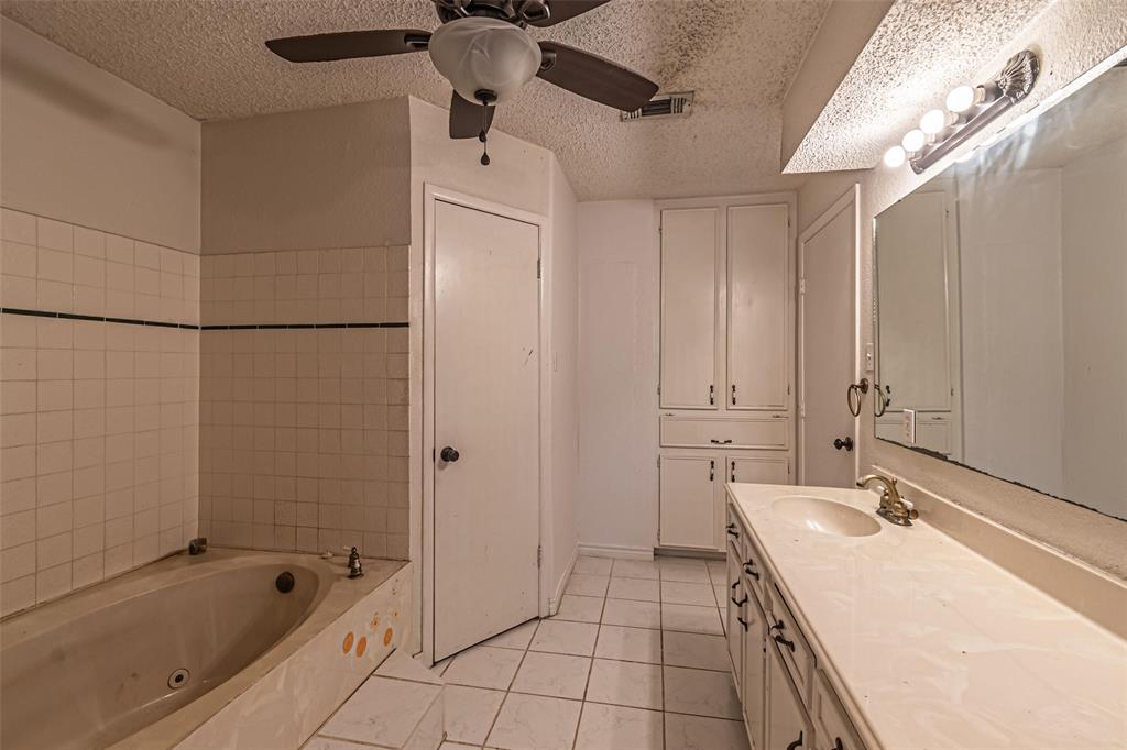 233 County Road 3180, Cleveland, Texas image 24