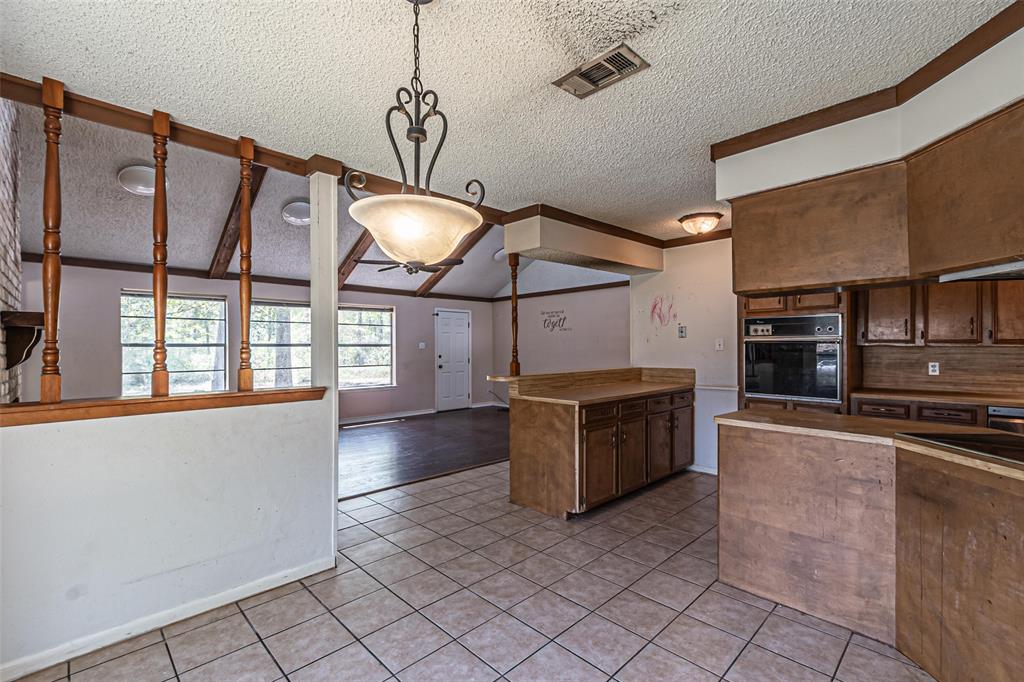 233 County Road 3180, Cleveland, Texas image 9