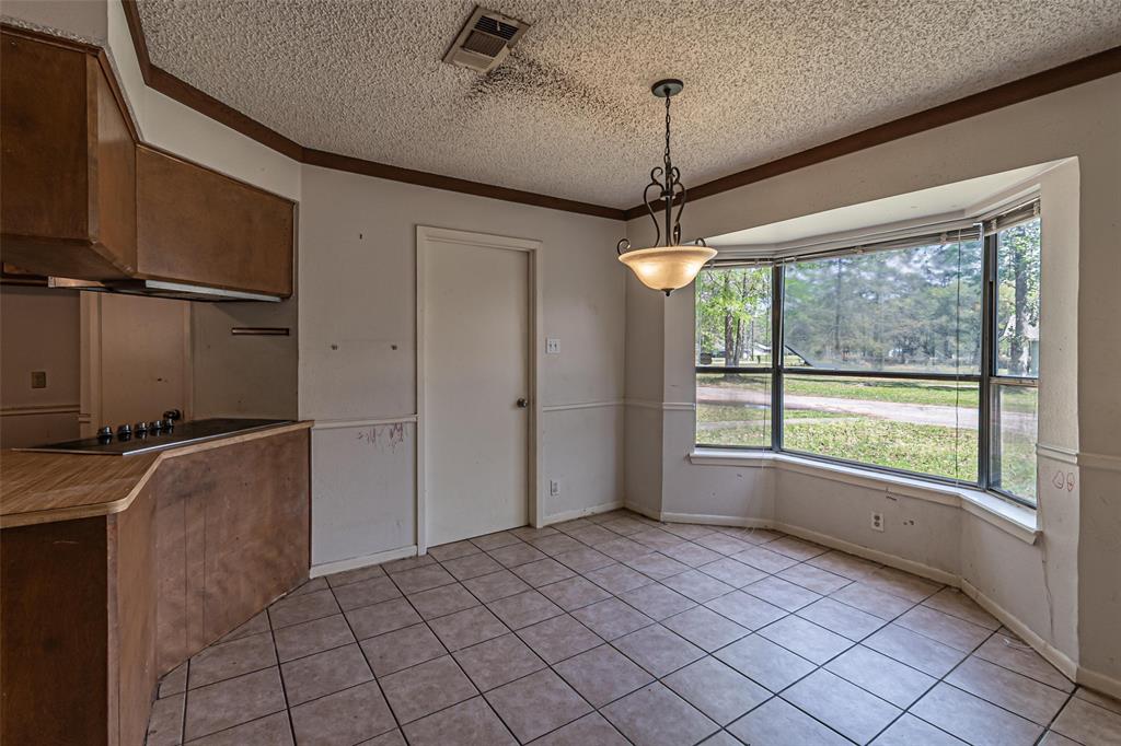 233 County Road 3180, Cleveland, Texas image 11