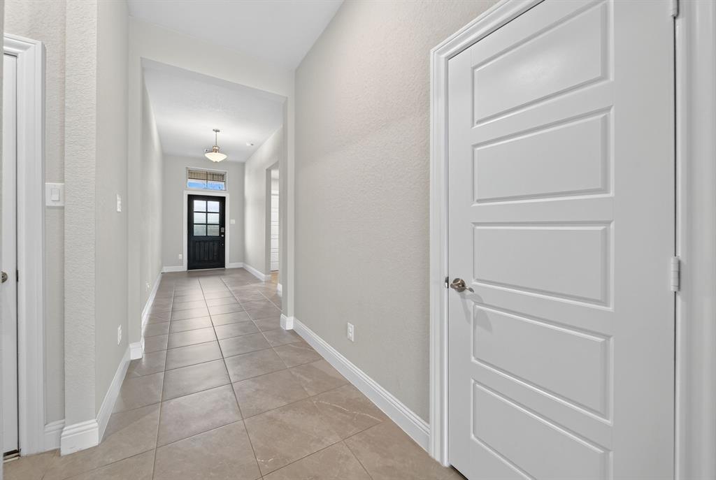 21714 Rose Maris Lane, Tomball, Texas image 5
