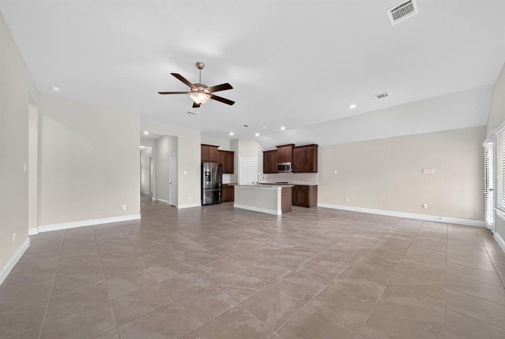 21714 Rose Maris Lane, Tomball, Texas image 13