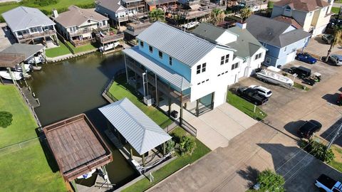 A home in San Leon