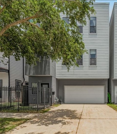 Photo of 2115 Hadley Street, Houston, TX 77003 (MLS # 56092284)