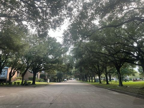 A home in League City