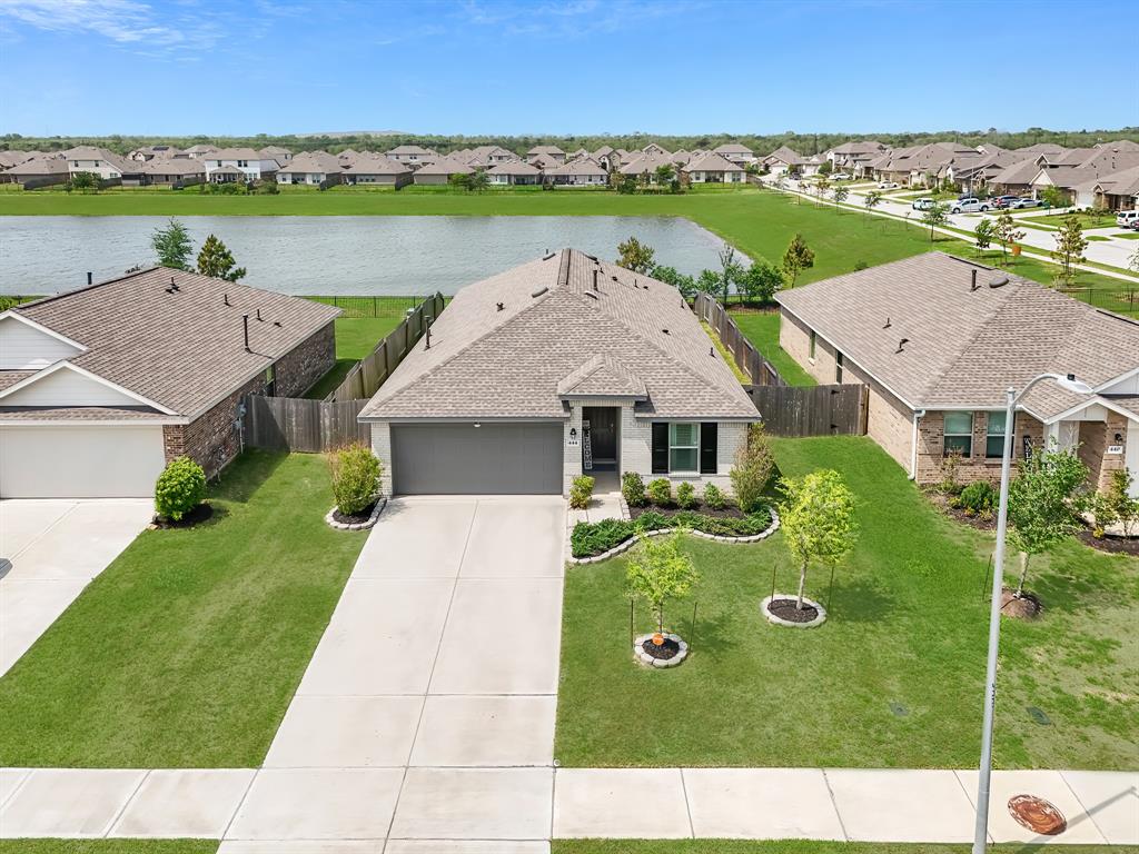444 Maple Bend Lane