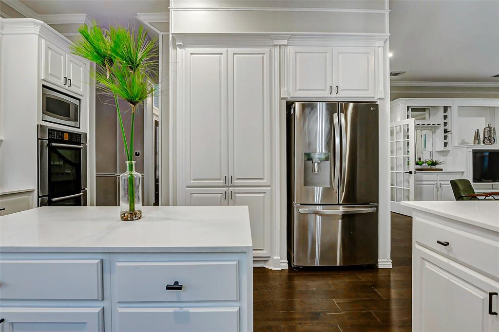 5807 Mountain View Drive, Houston, Texas image 13