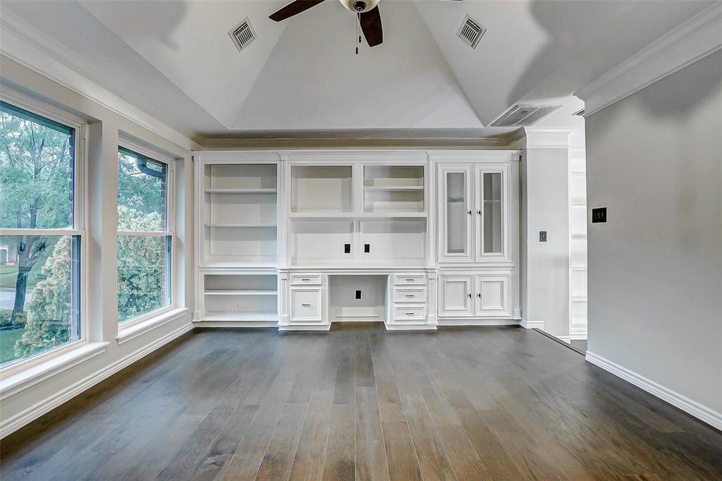 5807 Mountain View Drive, Houston, Texas image 32