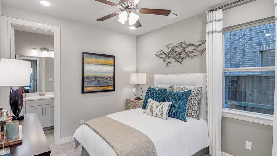 1576 River Point Drive, Friendswood, Texas image 18