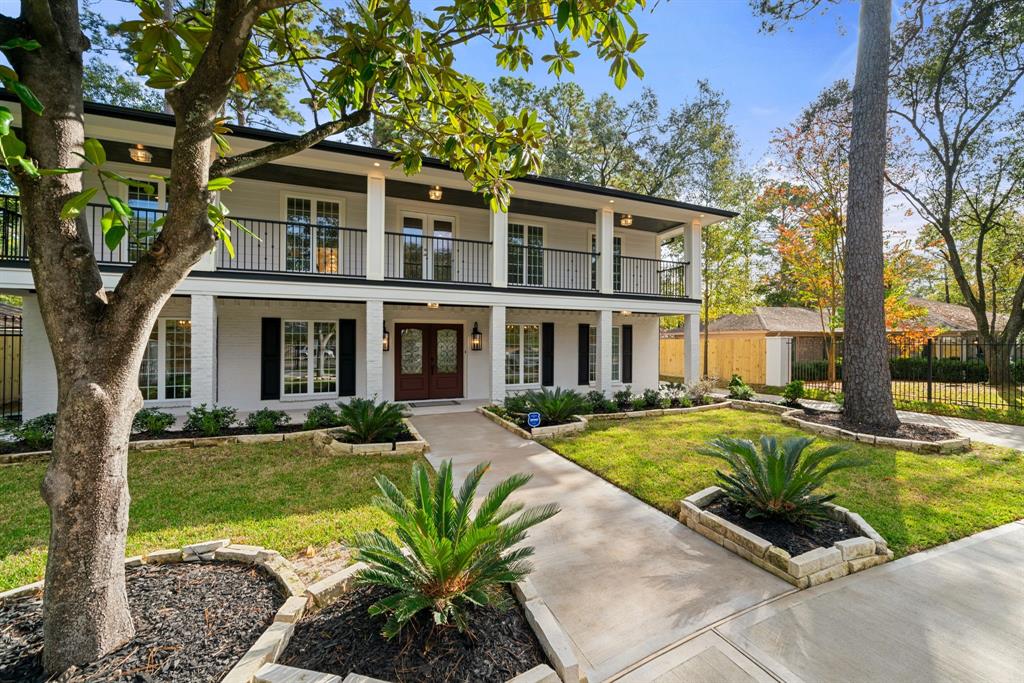 736 Voss Road