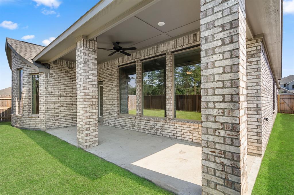 28823 Balanced Rock Drive, New Caney, Texas image 19