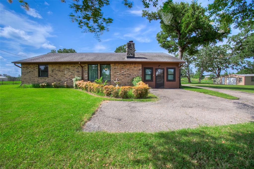 335 Fm 1696 Road W