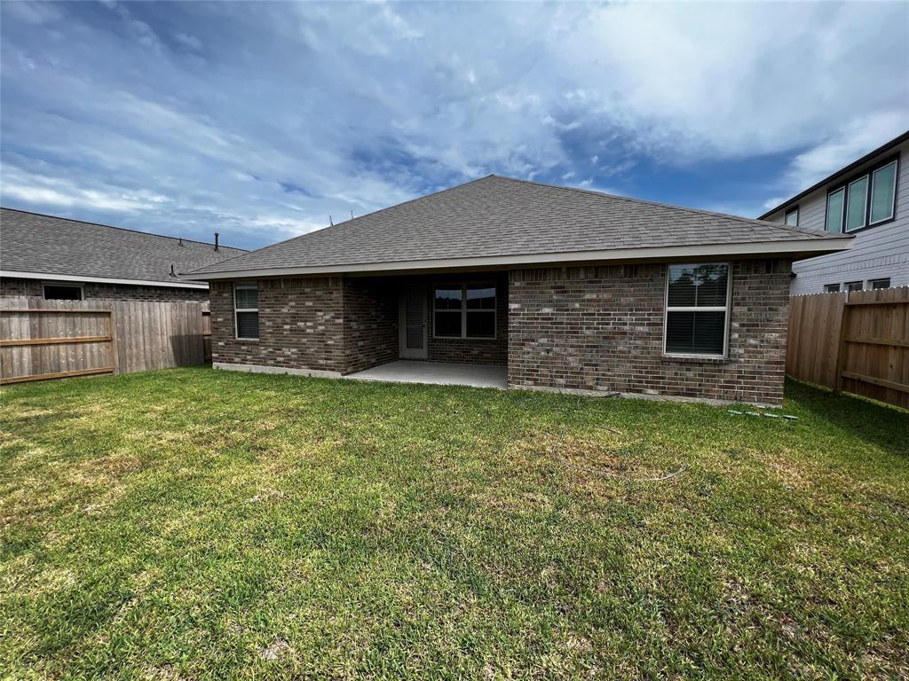 2628 Diamond Reef Lane, Texas City, Texas image 19