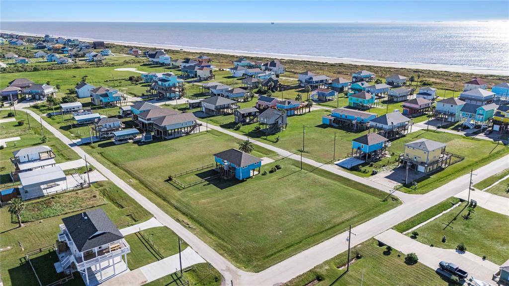 S Verdia Drive, Crystal Beach, Texas image 9
