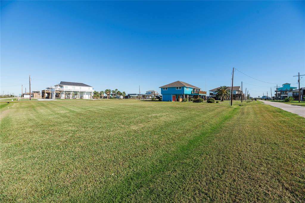 S Verdia Drive, Crystal Beach, Texas image 2
