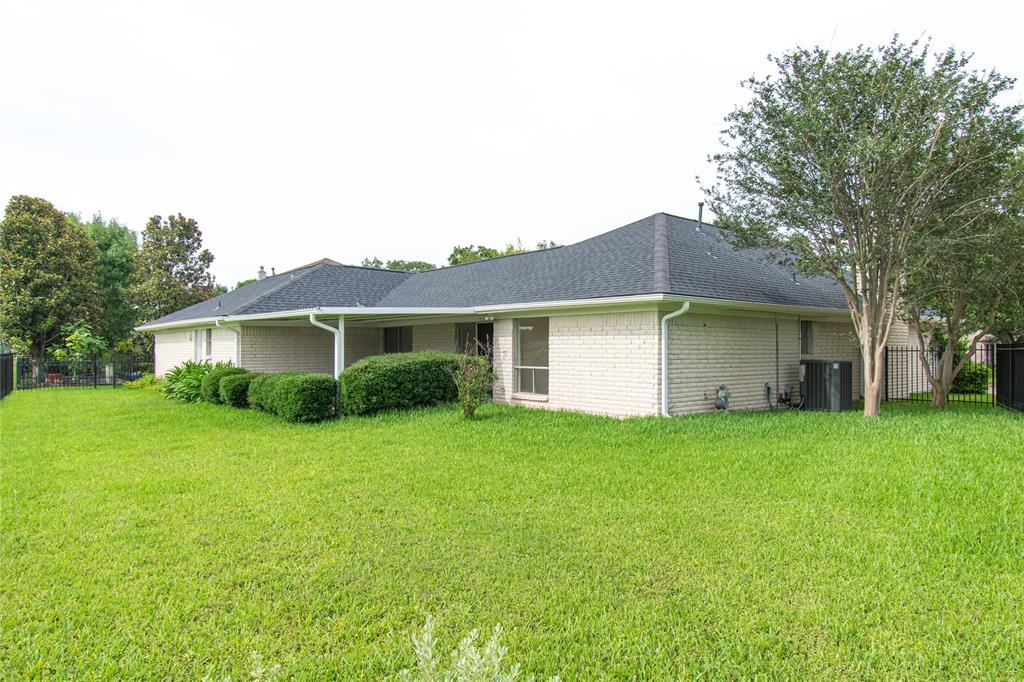 2806 Fairway Drive, Sugar Land, Texas image 41