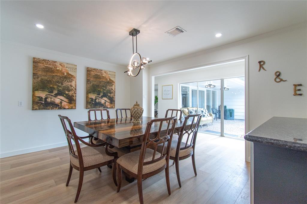 2806 Fairway Drive, Sugar Land, Texas image 13