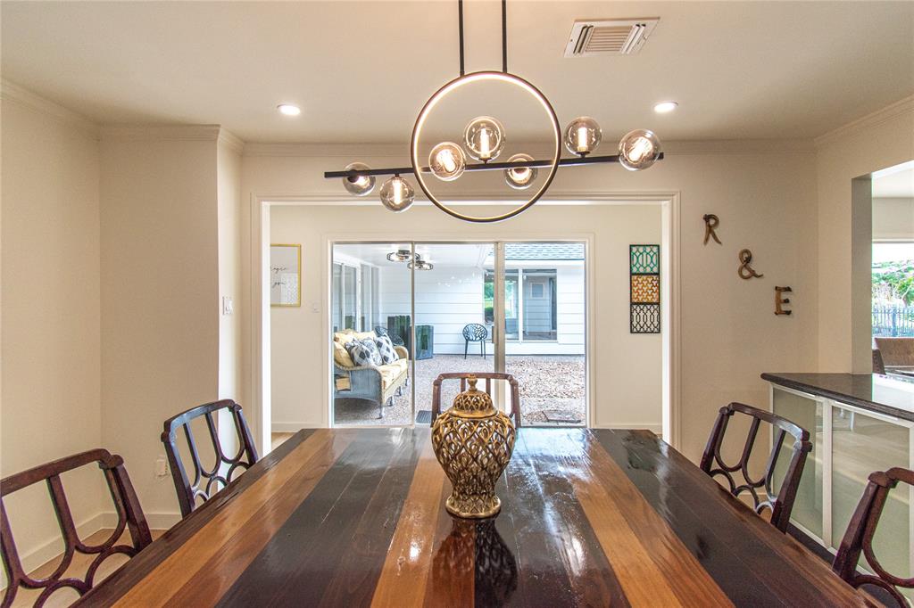 2806 Fairway Drive, Sugar Land, Texas image 12
