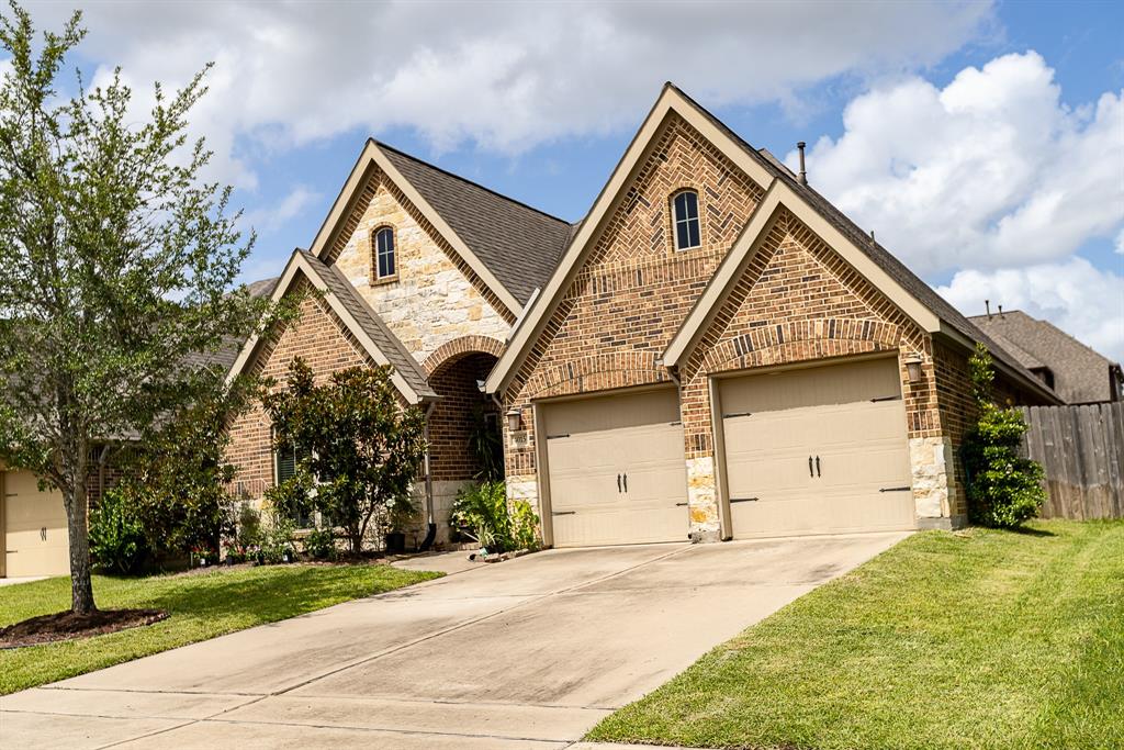 4015 Teramo Lane