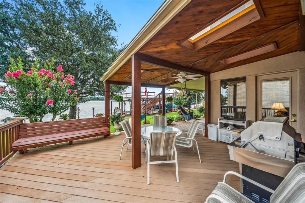 12252 Lake Vista Drive