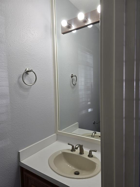 12203 Ashley Circle Drive, Houston, Texas image 38