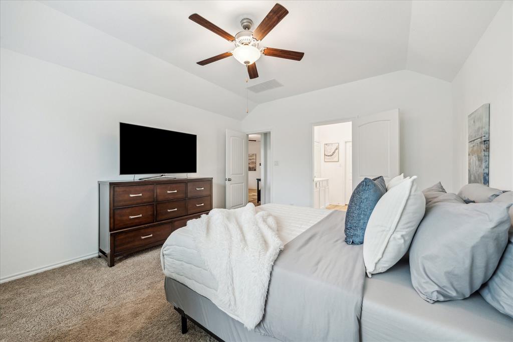 4323 Oakdale Mist Drive, Dickinson, Texas image 17
