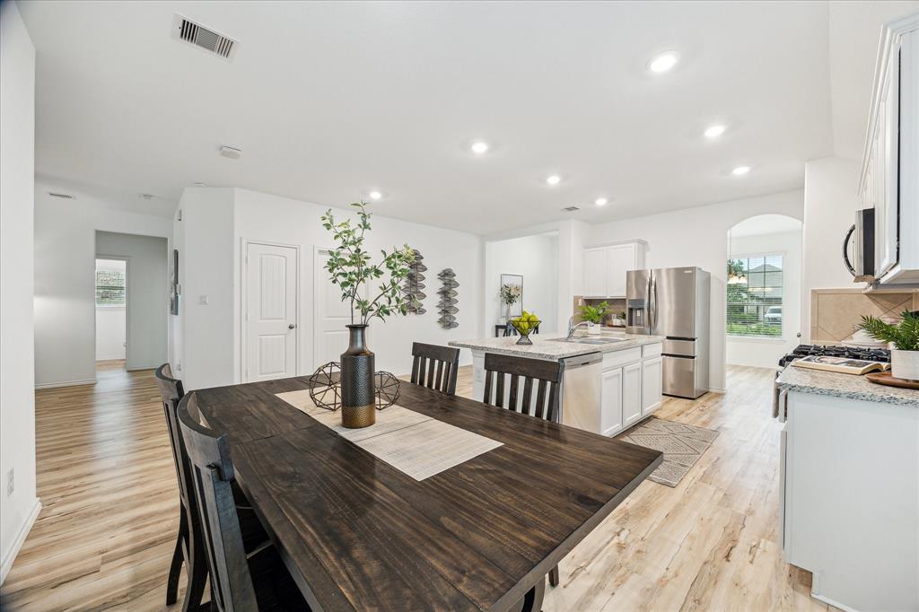 4323 Oakdale Mist Drive, Dickinson, Texas image 15